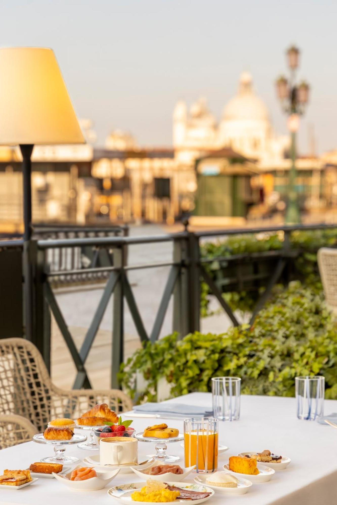 Londra Palace Venezia מראה חיצוני תמונה